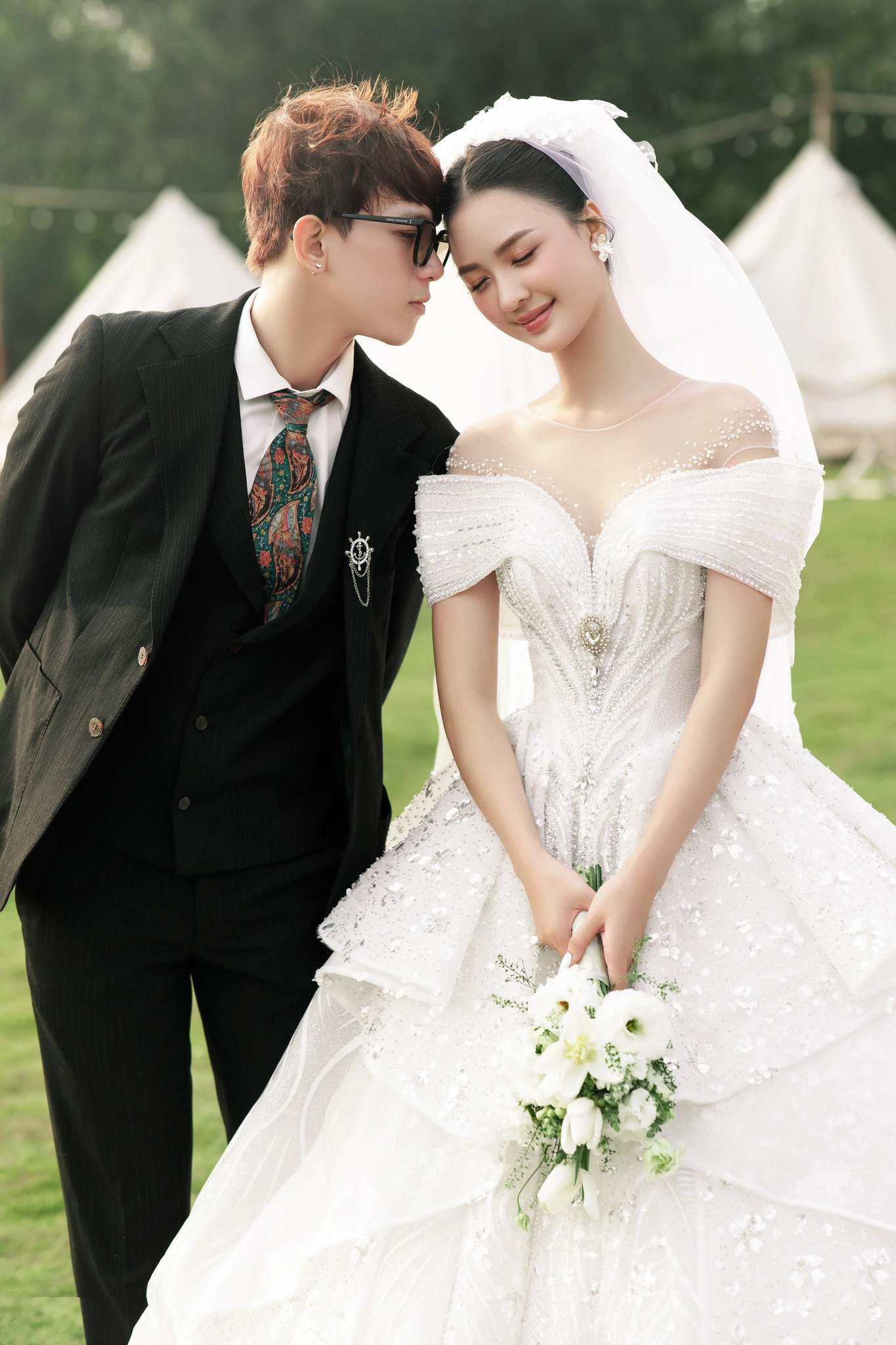 BUII7498_1763115277_34e15e4c